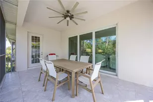 7825 Hawthorne Dr, Naples, FL 34113 - Photo 32