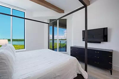 60 Seagate Dr #305, Naples, FL 34103 - Photo 16