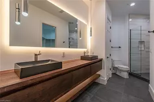 60 Seagate Dr, Naples, FL 34103 - Photo 18