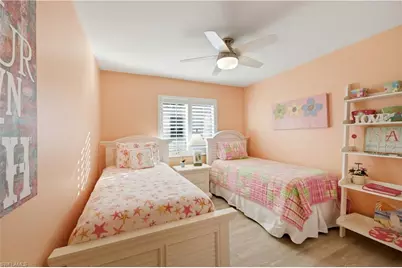 5686 Lago Villaggio Way, Naples, FL 34104 - Photo 32