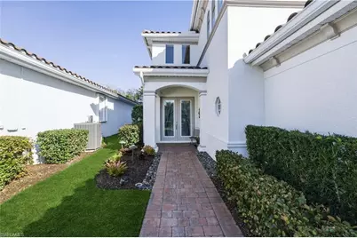5686 Lago Villaggio Way, Naples, FL 34104 - Photo 4