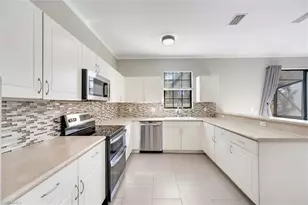 7392 Bristol Cir, Naples, FL 34120 - Photo 8