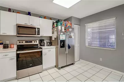 7750 Jewel Ln #101, Naples, FL 34109 - Photo 4