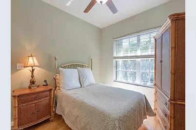 6827 Darby Ct, Naples, FL 34104 - Photo 10