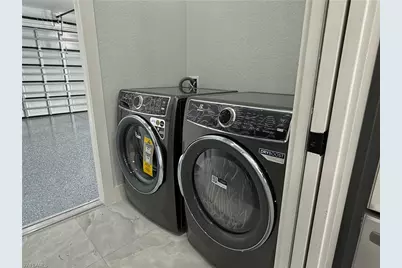 1912 SE 11th Pl, Cape Coral, FL 33990 - Photo 30