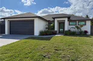 1912 SE 11th Pl, Cape Coral, FL 33990 - Photo 1