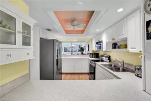 855 Ketch Dr, Naples, FL 34103 - Photo 4