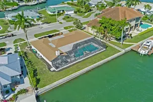955 Iris Ct, Marco Island, FL 34145 - Photo 32