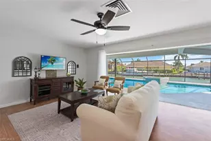 955 Iris Ct, Marco Island, FL 34145 - Photo 4