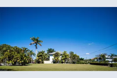 27257 Barbarosa St, Bonita Springs, FL 34135 - Photo 22