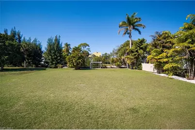 27257 Barbarosa St, Bonita Springs, FL 34135 - Photo 18