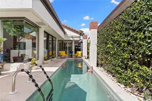 515 Bay Villas Ln, Naples, FL 34108 - Photo 6