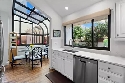 515 Bay Villas Ln, Naples, FL 34108 - Photo 10