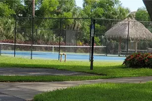 326 Dover Pl, Naples, FL 34104 - Photo 4