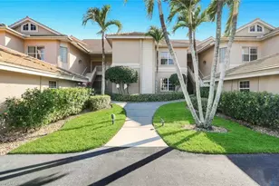 26241 Devonshire Ct, Bonita Springs, FL 34134 - Photo 4
