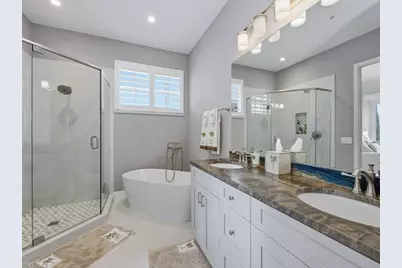 390 Oak Ave, Naples, FL 34108 - Photo 16