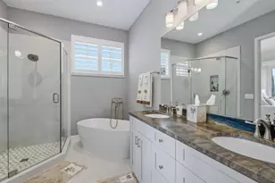 390 Oak Ave, Naples, FL 34108 - Photo 16