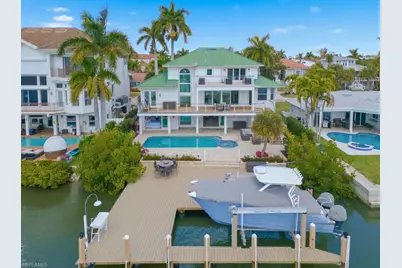 390 Oak Ave, Naples, FL 34108 - Photo 38