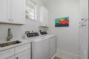 390 Oak Ave, Naples, FL 34108 - Photo 26