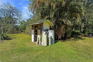 4051 Buckingham Rd, Fort Myers, FL 33905 - Photo 12