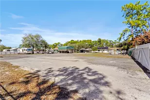 405 Richmond Ave N, Lehigh Acres, FL 33972 - Photo 36