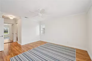 828 Gulf Pavilion Dr, Naples, FL 34108 - Photo 24