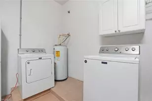 357 Harvard Ln, Naples, FL 34104 - Photo 28