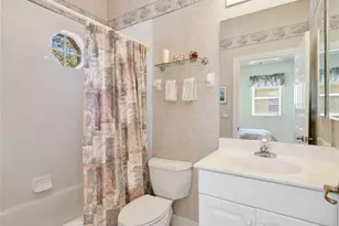 693 Vintage Reserve Cir, Naples, FL 34119 - Photo 28