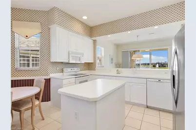 693 Vintage Reserve Cir #16C, Naples, FL 34119 - Photo 8