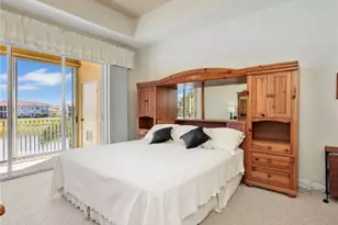 693 Vintage Reserve Cir, Naples, FL 34119 - Photo 22