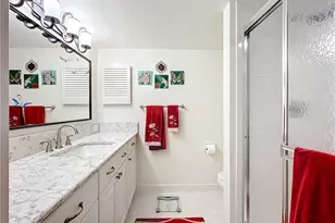 1065 8th St S, Naples, FL 34102 - Photo 30