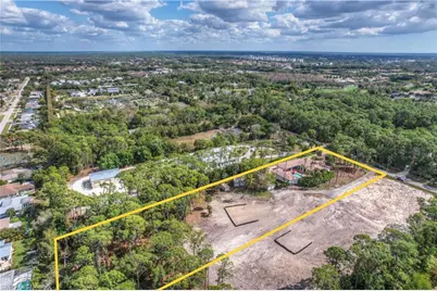 2401 Coach House Ln, Naples, FL 34105 - Photo 24