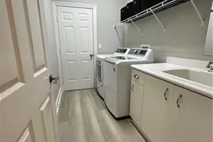 711 Vistana Cir, Naples, FL 34119 - Photo 28