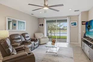 14591 Edgewater Cir, Naples, FL 34114 - Photo 4