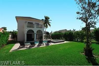 11002 W Vanderbilt Dr, Naples, FL 34108 - Photo 36