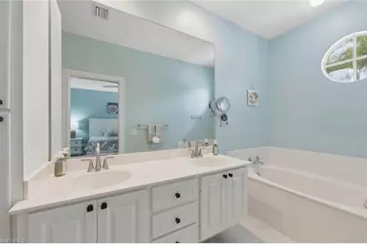 6076 Islandwalk Blvd, Naples, FL 34119 - Photo 26