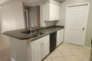 4680 St Croix Ln, Naples, FL 34109 - Photo 4