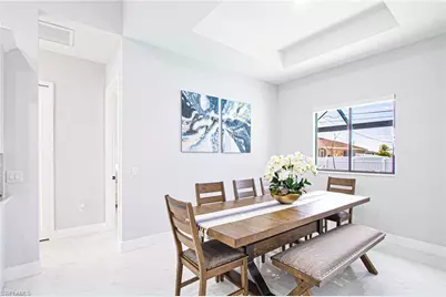 18 NE 11th Ln, Cape Coral, FL 33909 - Photo 16