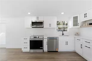 1021 April Ln, North Fort Myers, FL 33903 - Photo 34