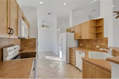 20132 Ballylee Ct, Estero, FL 33928 - Photo 12