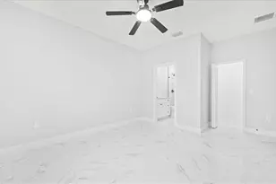 25 Diplomat Pkwy E, Cape Coral, FL 33909 - Photo 16