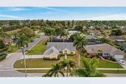 390 Saint Andrews Blvd, Naples, FL 34113 - Photo 30