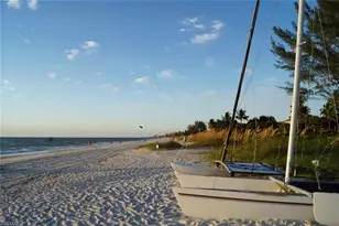 101 8th St S, Naples, FL 34102 - Photo 14