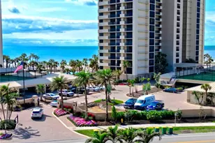 11030 Gulf Shore Dr, Naples, FL 34108 - Photo 6