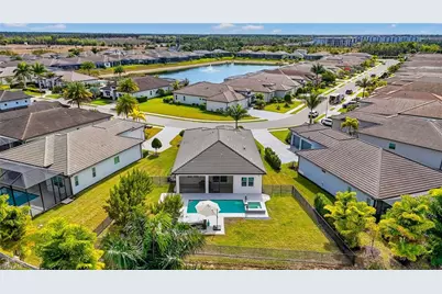 3778 Sapphire Cove Cir, Naples, FL 34114 - Photo 34