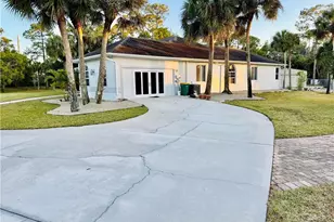 3960 1st Ave NW, Naples, FL 34119 - Photo 4