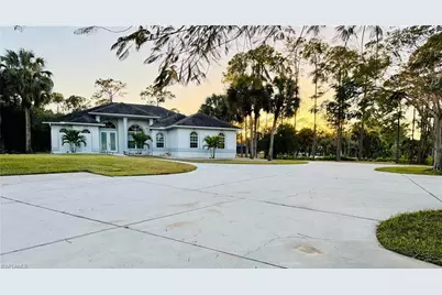 3960 1st Ave NW, Naples, FL 34119 - Photo 2