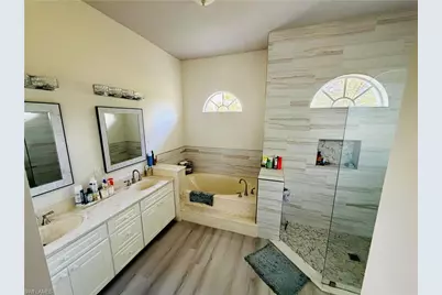 3960 1st Ave NW, Naples, FL 34119 - Photo 14