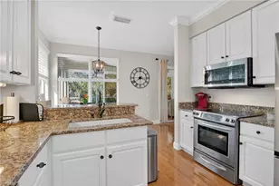 3913 Forest Glen Blvd, Naples, FL 34114 - Photo 8