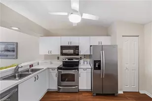 855 New Waterford Dr, Naples, FL 34104 - Photo 6